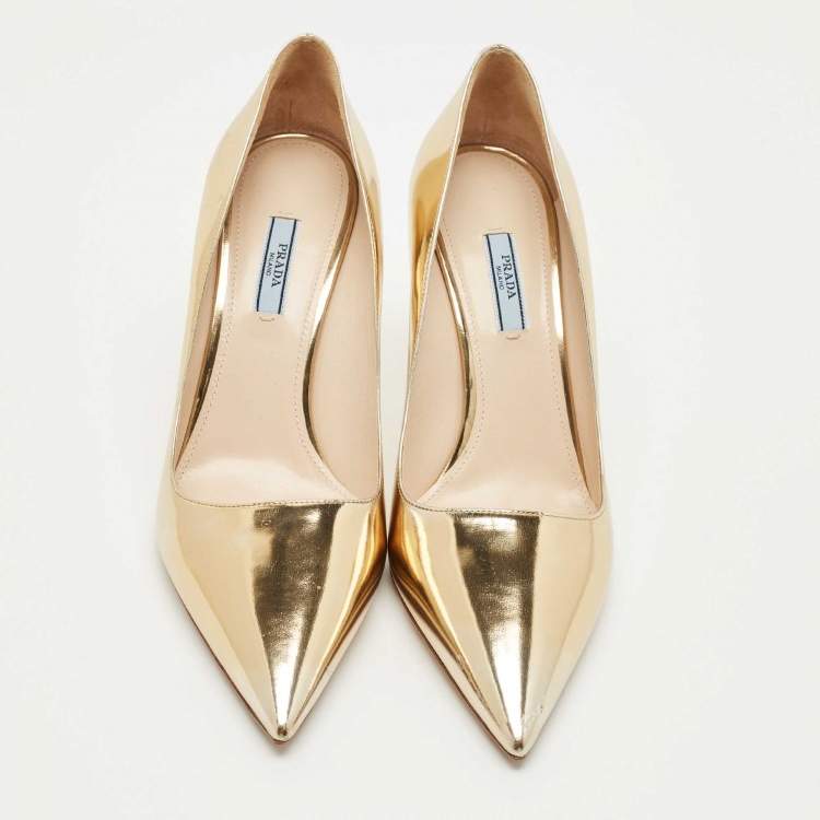 Pre Owned Prada Gold Leather Pointed Toe Pumps Size 42