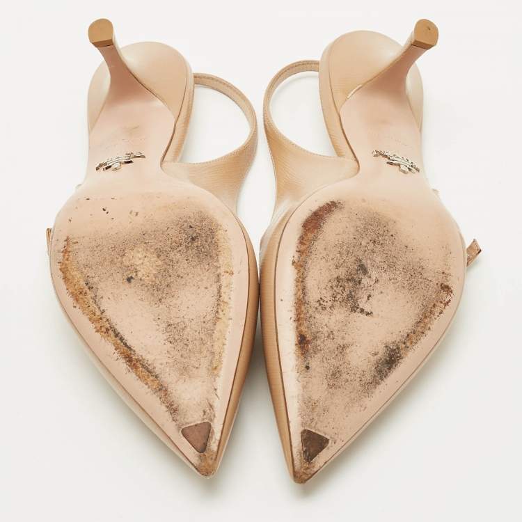 Pre Owned Prada Beige Patent Leather Pointed Toe Slingback Pumps Size 39