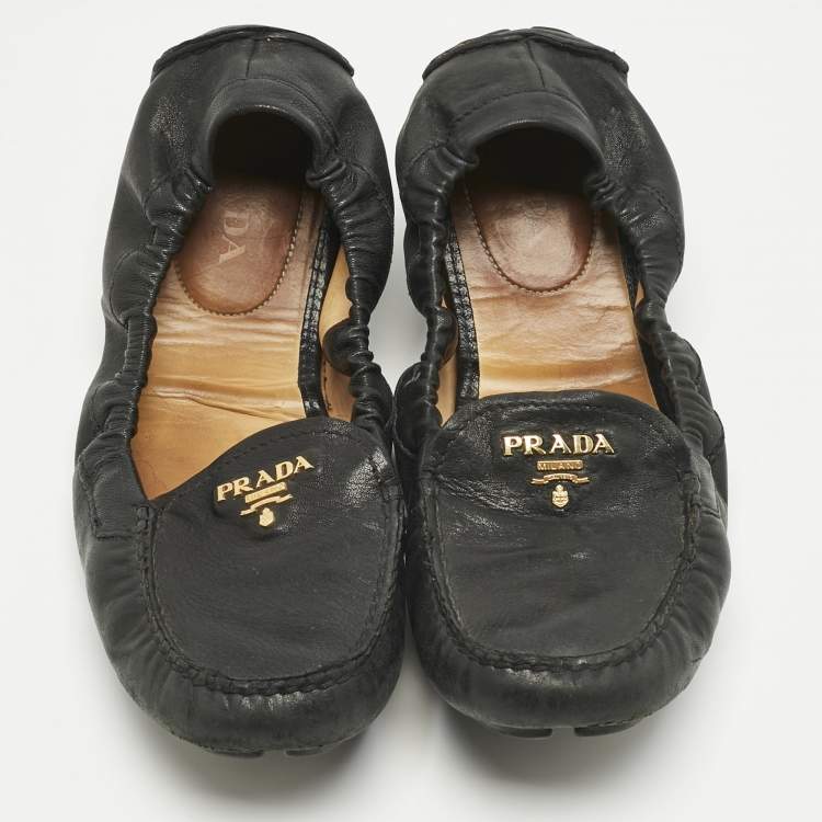 Pre Owned Prada Black Leather Scrunch Ballet Flats Size 39