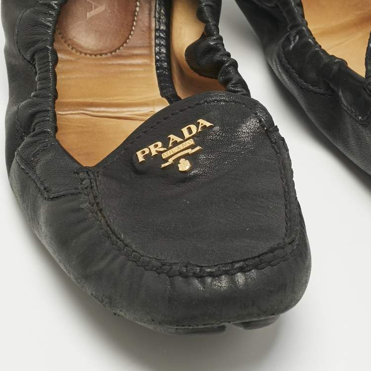 Pre Owned Prada Black Leather Scrunch Ballet Flats Size 39