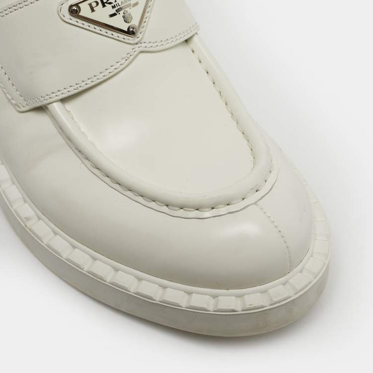 Pre Owned Prada White Leather Slip On Loafers Size 38.5