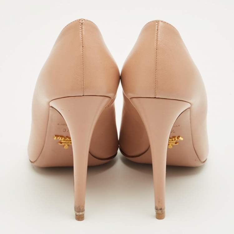 Pre Owned Prada Beige Leather Pointed Toe Pumps Size 37.5