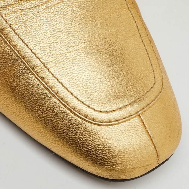مملوكة مسبقًا Prada Metallic Gold Leather Flat Mules Size 42