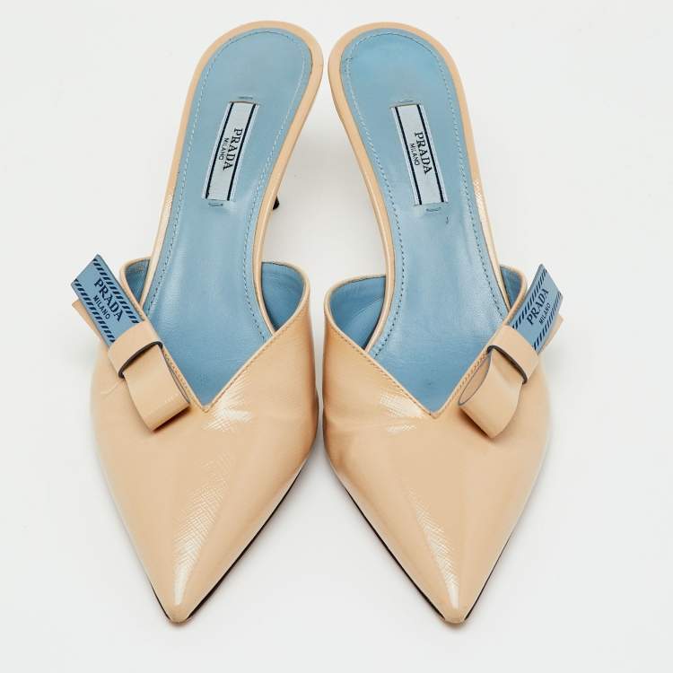 Pre Owned Prada Beige Patent Leather Pointed Toe Slip On Mules Size 40