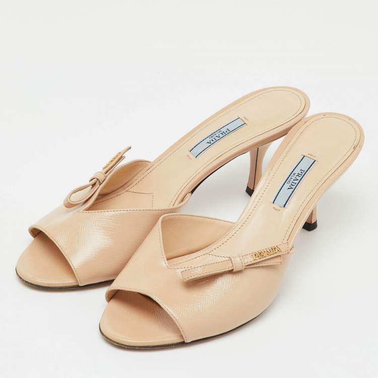 Pre Owned Prada Beige Saffiano Lux Leather Open Toe Bow Slide Sandals Size 40
