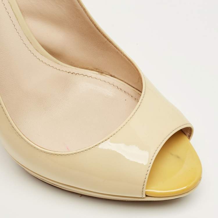 Pre Owned Prada Cream Patent Leather Peep Toe Slingback Pumps Size 38.5
