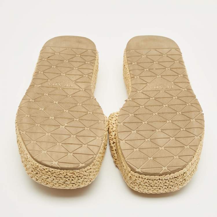 Pre Owned Prada Beige Woven Straw Platform Slide Sandals Size 40