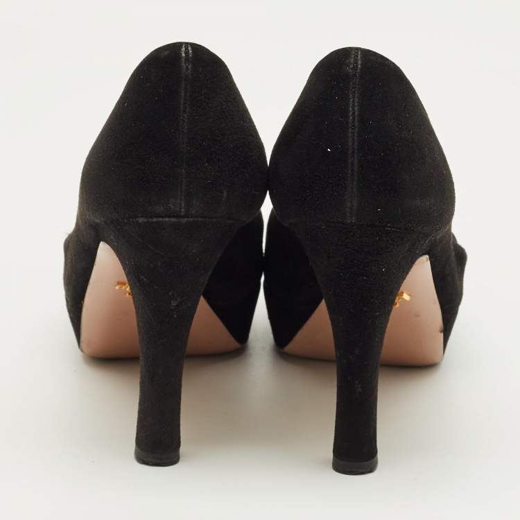 Pre Owned Prada Black Suede Platform Pumps Size 38.5
