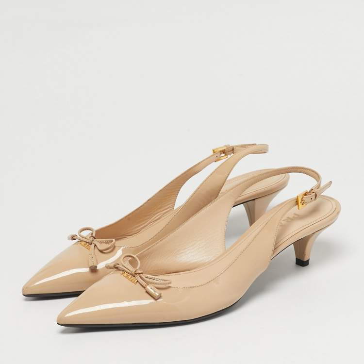 مملوكة مسبقًا Prada Beige Patent Leather Pointed Toe Slingback Pumps Size 39