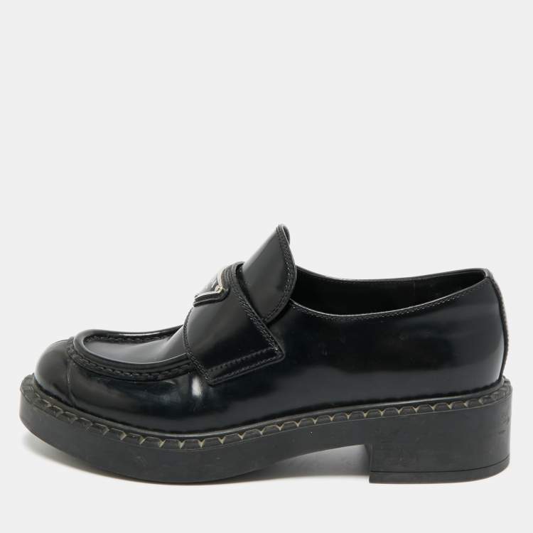 Pre Owned Prada Triangle Logo Size 35.5 Black Leather Slip On Loafers