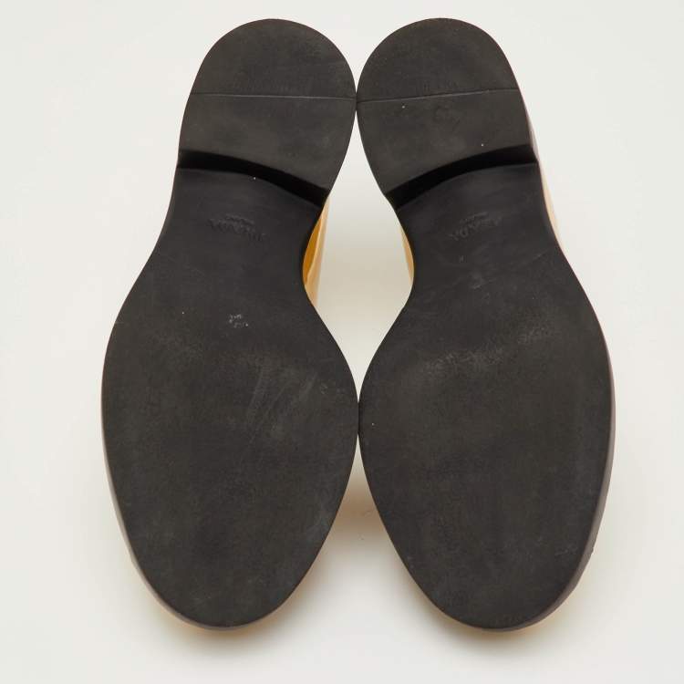 Pre Owned Prada Size 39.5 Gold Patent Leather Triangle Logo Slip On Loafers