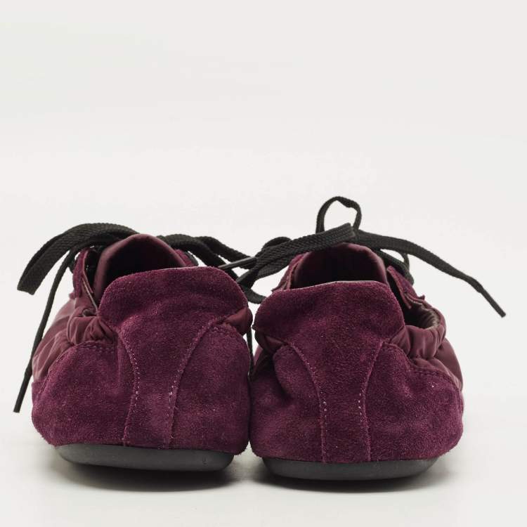 Pre Owned Prada Collapse Re-Nylon Size 39 Burgundy Nylon and Suede Lace Up Sneakers