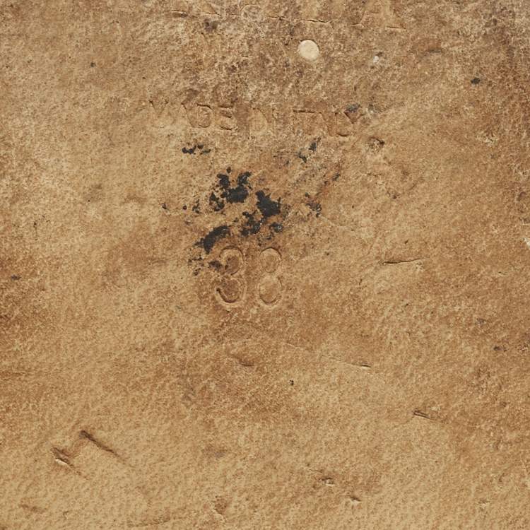 Pre Owned Prada Size 38 White Leather Triangle Logo Detai Flat Sandals