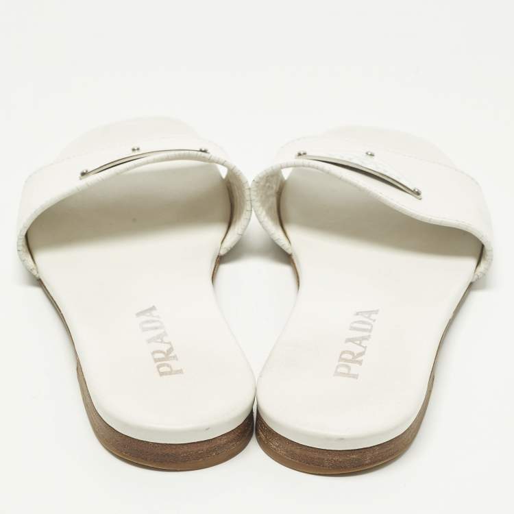 Pre Owned Prada Size 38 White Leather Triangle Logo Detai Flat Sandals