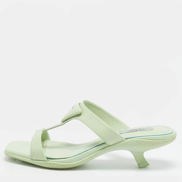 Pre Owned Prada Size 37 Green Leather Slide Sandals