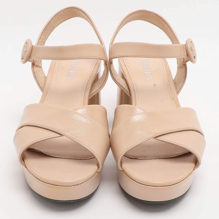 Pre Owned Prada Size 39 Beige Patent Leather Crisscross Ankle Strap Sandals