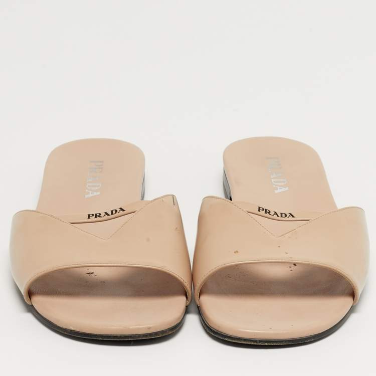 Pre Owned Prada Size 39 Leather Logo Cut-out Flat Slide