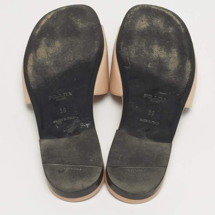 Pre Owned Prada Size 39 Leather Logo Cut-out Flat Slide