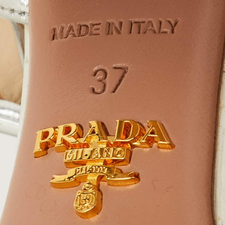 Pre Owned Prada Size 37 White/Silver Leather Block Heel T-Strap Sandals