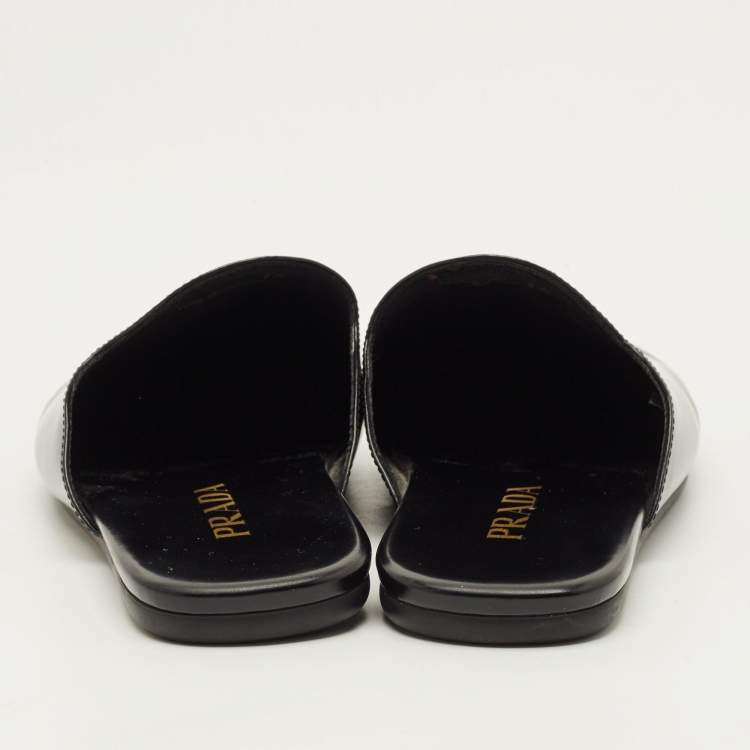 مملوكة مسبقًا Prada Size 36 Black Leather Mules