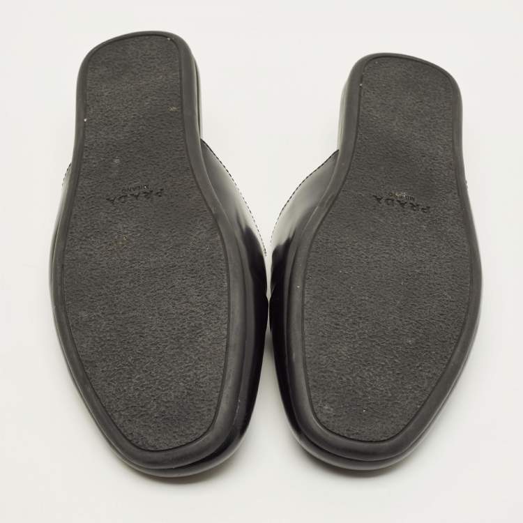 مملوكة مسبقًا Prada Size 36 Black Leather Mules