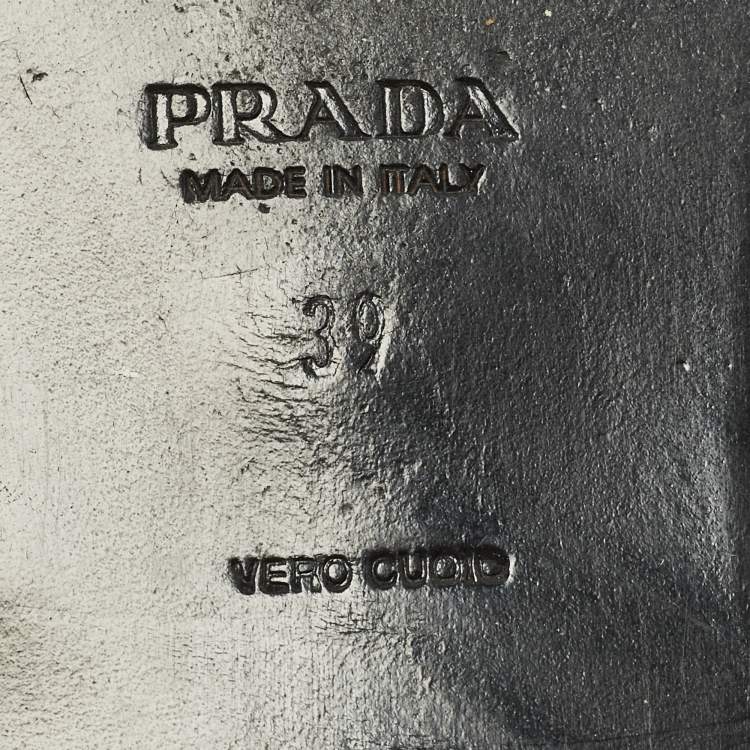 مملوكة مسبقًا Prada Size 39 Multicolor Suede Thong Sandals