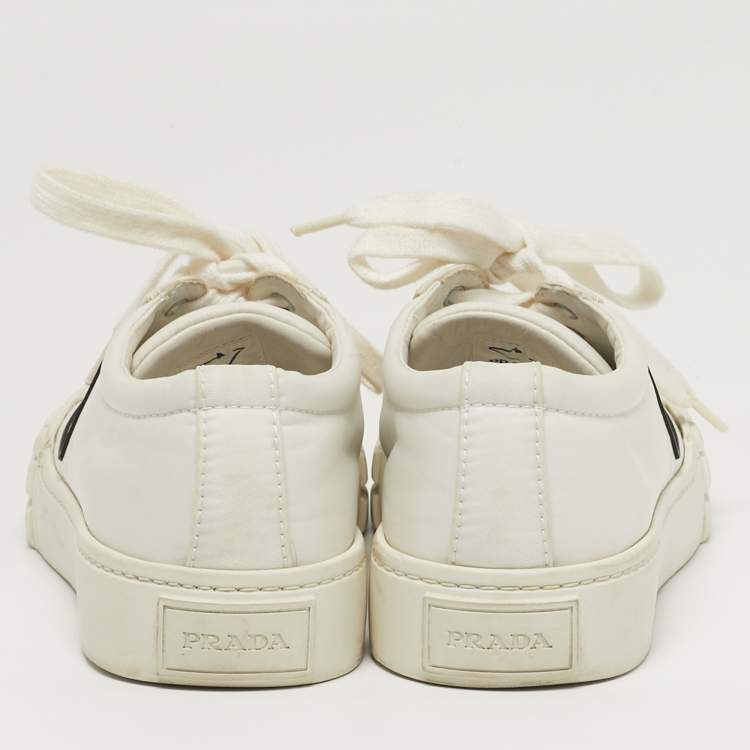 مملوكة مسبقًا Prada Wheel Cassetta Size 36 White Canvas Lace Up Sneakers