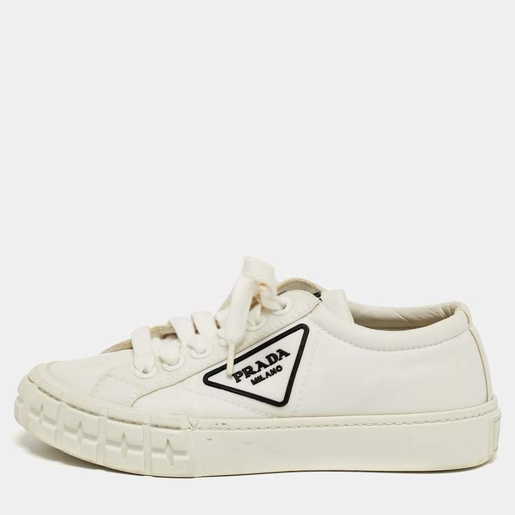 مملوكة مسبقًا Prada Wheel Cassetta Size 36 White Canvas Lace Up Sneakers