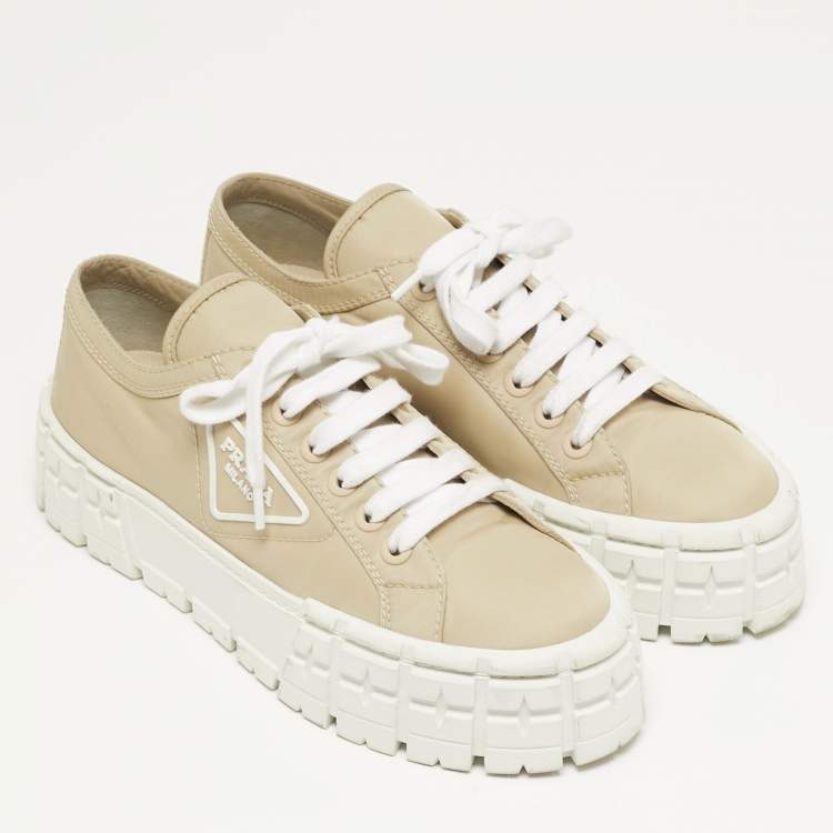 Pre Owned حذاء رياضي برادا دوبل ويل نايلون بيج برباط مقاس 40.5