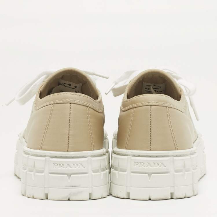 Pre Owned حذاء رياضي برادا دوبل ويل نايلون بيج برباط مقاس 40.5