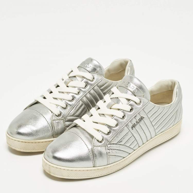Pre Owned Prada Size 39.5 Silver Diagramme Leather Low Top Sneakers