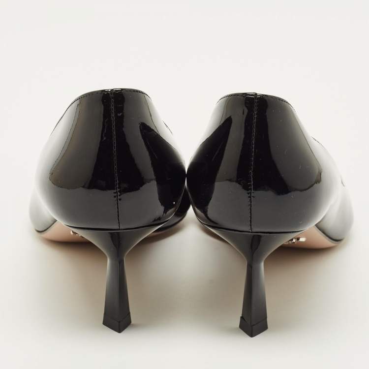 مملوكة مسبقًا Prada Size 41 Black Patent Leather Loafer Pumps