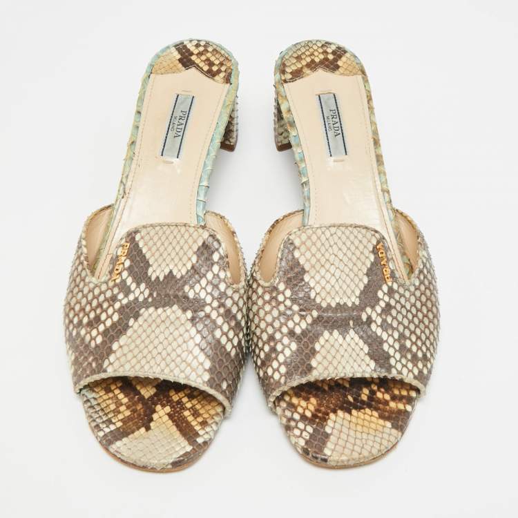 مملوكة مسبقًا Prada Size 41.5 Beige Python Leather Slide Sandals