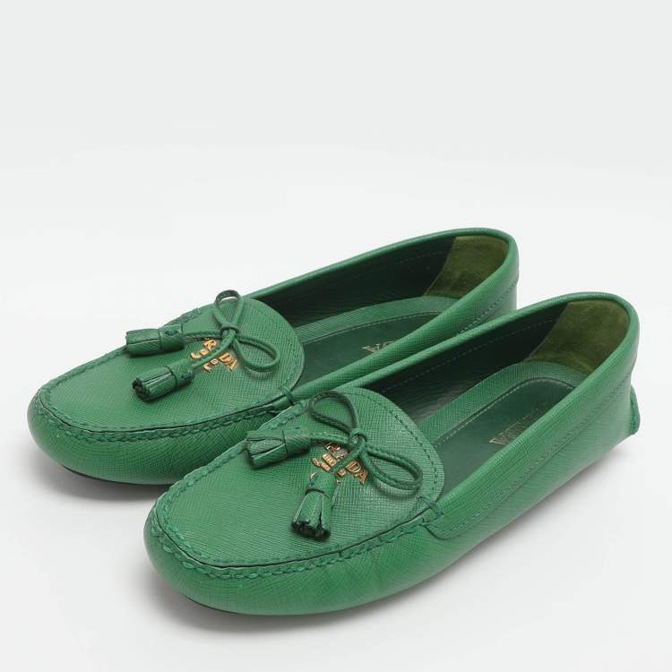 Pre Owned Prada Bow Size 36 Green Leather Loafers