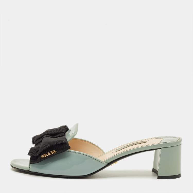 Pre Owned Prada Size 37 Blue Patent Leather Suede Bow Slide Sandals 
