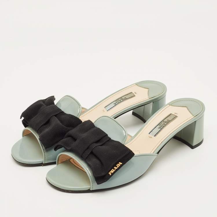 Pre Owned Prada Size 37 Blue Patent Leather Suede Bow Slide Sandals 