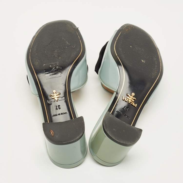 Pre Owned Prada Size 37 Blue Patent Leather Suede Bow Slide Sandals 