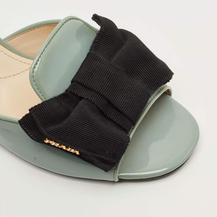 Pre Owned Prada Size 37 Blue Patent Leather Suede Bow Slide Sandals 