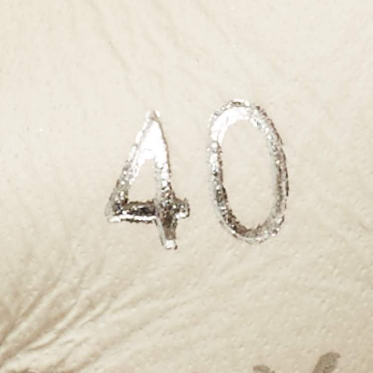 Pre Owned Prada Size 40 White/Black Leather Low Top Sneakers