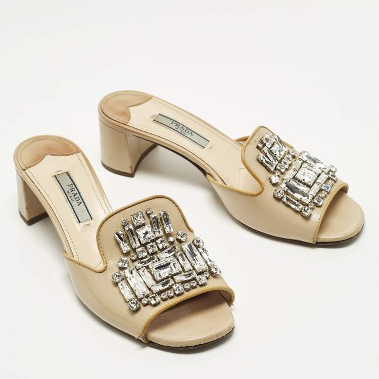 Pre Owned Prada Saffiano Size 35 Beige Patent Leather Crystal Embellished Block Heel Slide Sandals