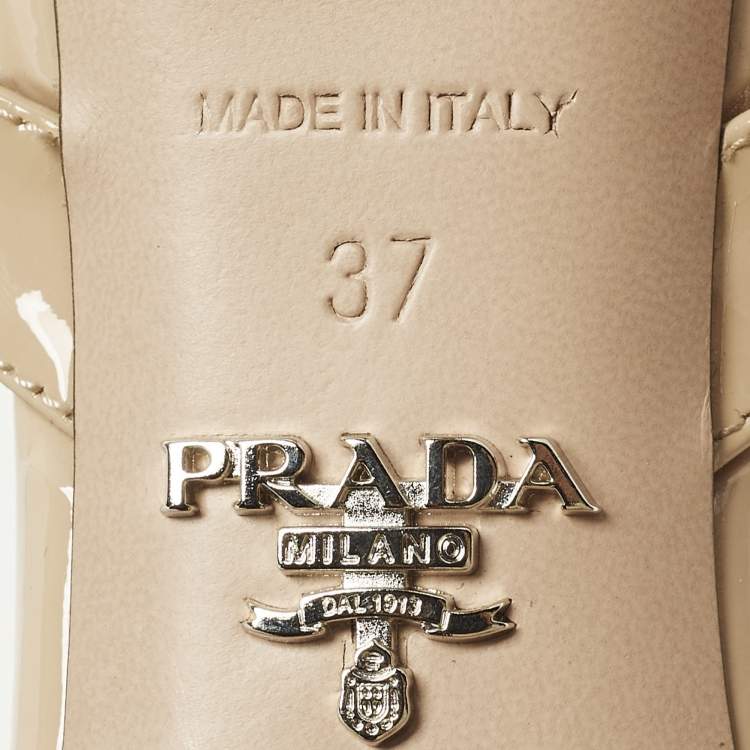 Pre Owned Prada Size 37 Beige Patent Leather Ankle Strap Sandals
