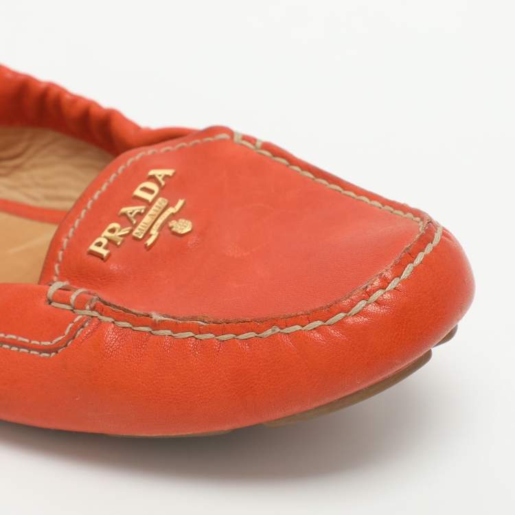 Pre Owned Prada Size 37.5 Orange Leather Scrunch Loafers