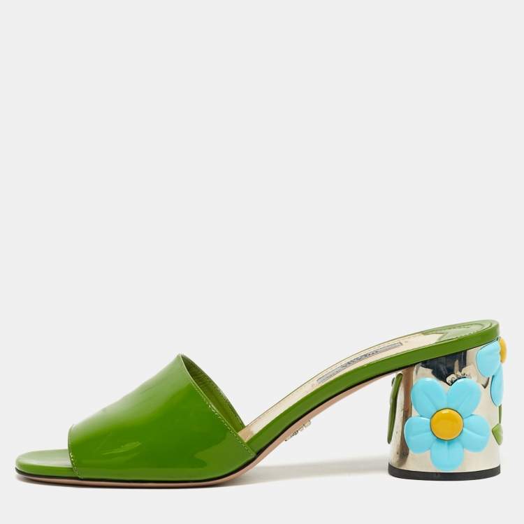 Pre Owned Prada Size 38.5 Green Patent Leather Slide Sandals