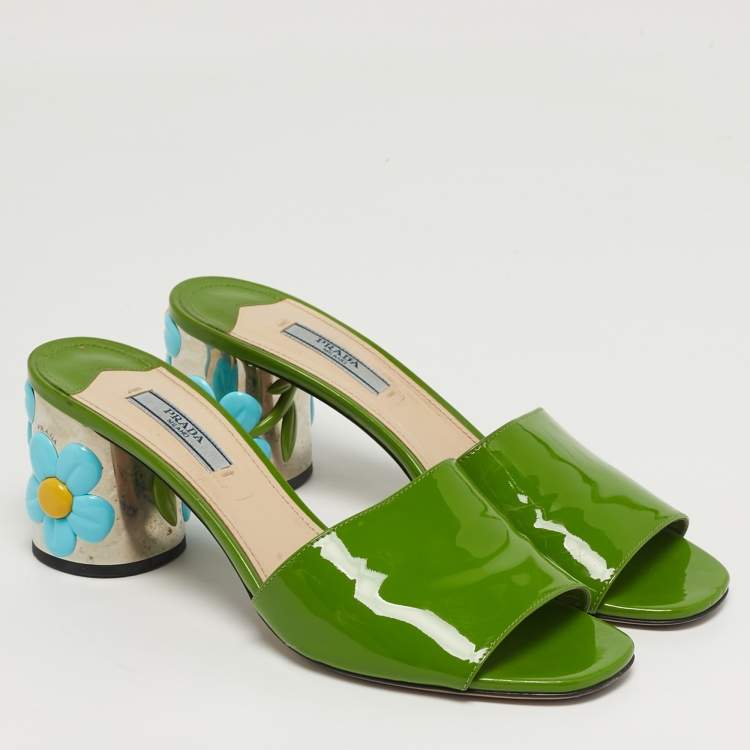 Pre Owned Prada Size 38.5 Green Patent Leather Slide Sandals