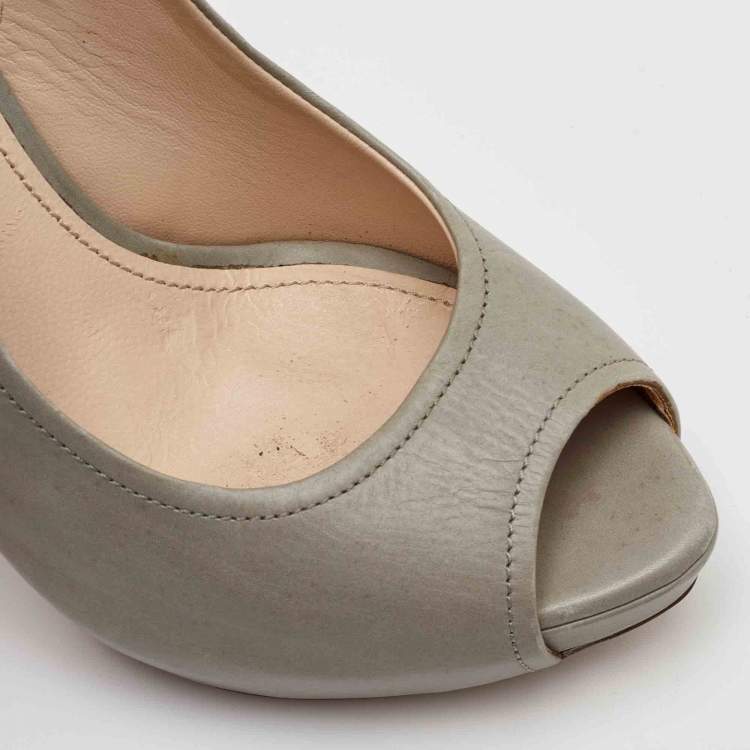 Pre Owned Prada Size 36 Light Grey Leather Peep Toe Platform Slingback Sandals