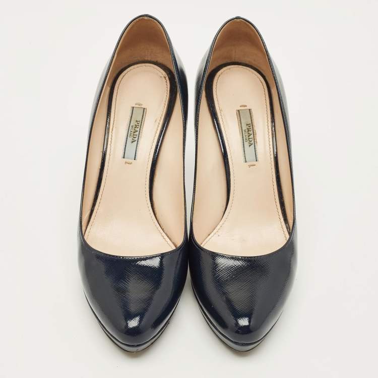 مملوكة مسبقًا Prada Size 39.5 Navy Blue Saffiano Leather Platform Pumps