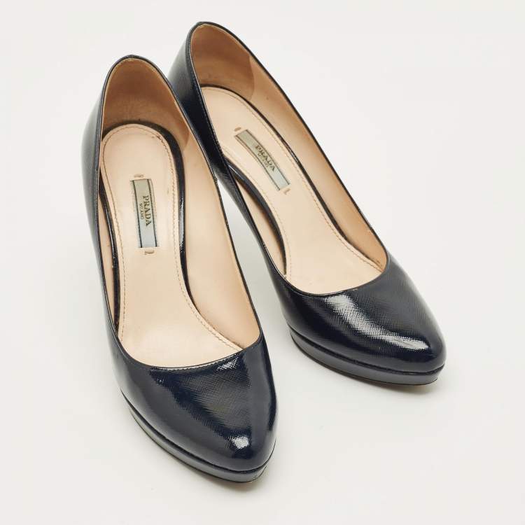 مملوكة مسبقًا Prada Size 39.5 Navy Blue Saffiano Leather Platform Pumps