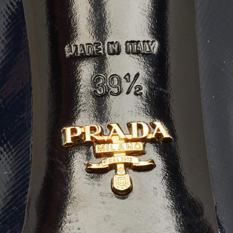 مملوكة مسبقًا Prada Size 39.5 Navy Blue Saffiano Leather Platform Pumps