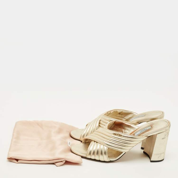 Pre Owned Prada Size 40 Gold Leather Block Heel Slide Sandals