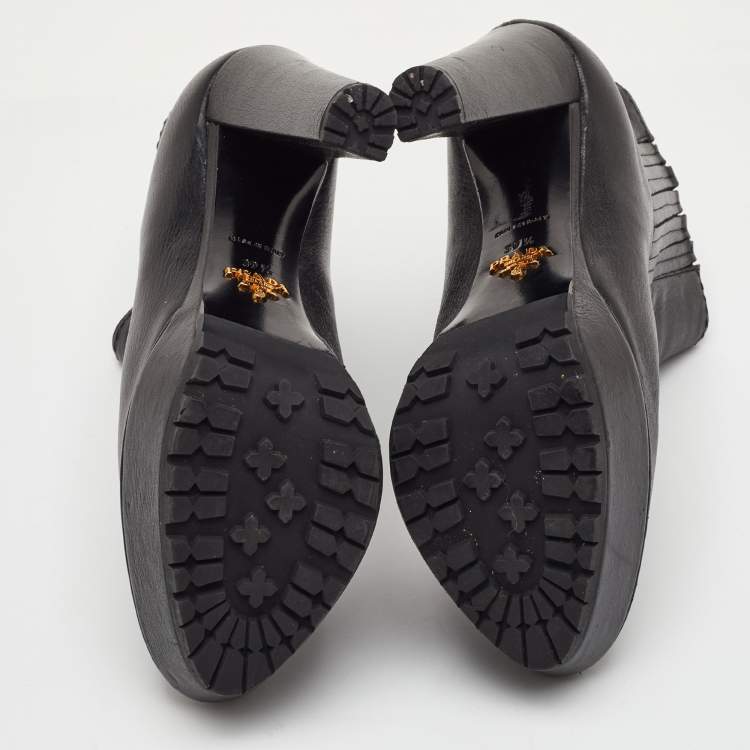 Pre Owned Prada Size 39.5 Black Leather Platform Ankle Length Boots